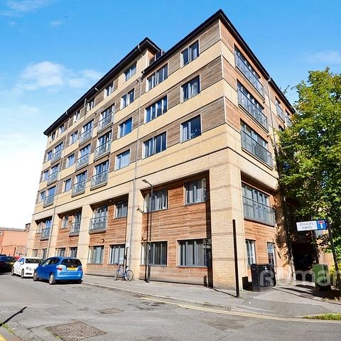 1 bedroom studio to rent - Photo 1