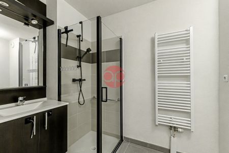 Jolie Studio Meublé - SAINT GENIES DE BELLEVUE - Photo 2