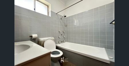 Convenient & Charming 3-Bedroom Home in Prime West Ryde Location! - Photo 2