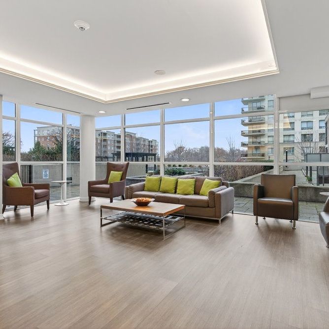 For Lease - 1940 Ironstone Drive Unit# 1110, Burlington, Ontario - Photo 1