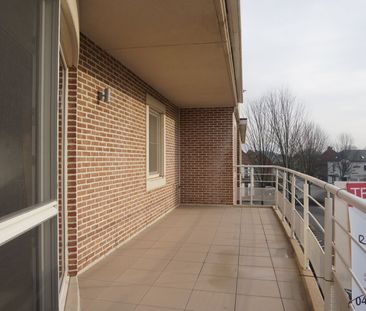Appartement rustig gelegen in het centrum van Paal - Photo 5