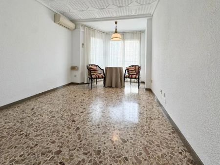 Piso de alquiler en Paseo Eres de Santa Llucia, Centro - Photo 2