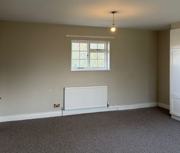 4 bed detached house to rent in Newcourt Farmhouse, Lugwardine, Her... - Photo 1