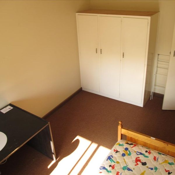 2-bedroom shared unit / apartment, Wakefield Street - Photo 2