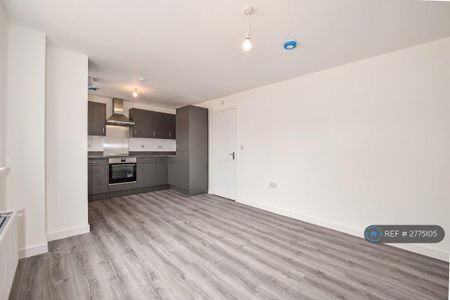 1 bedroom flat to rent - Photo 3