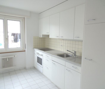 GROSSZÜGIGE WOHNUNG NÄHE STÄDLI LAUFEN - Photo 4