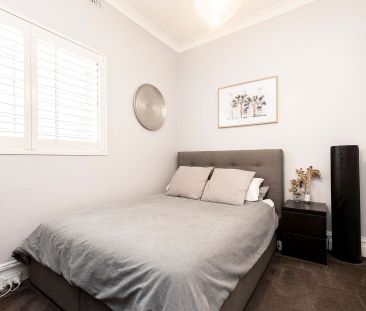 Urban Living with Separate Studio - Photo 2