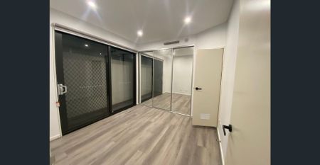 Sanctuary of style, space and quality walking distance to Epping station - Photo 5