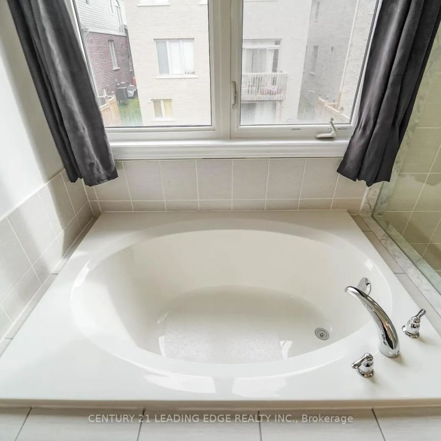 1263 RONALD INCHE DRIVE - Photo 1