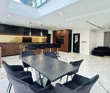 Priestleys, Luton, Bedfordshire, LU1 - Photo 2