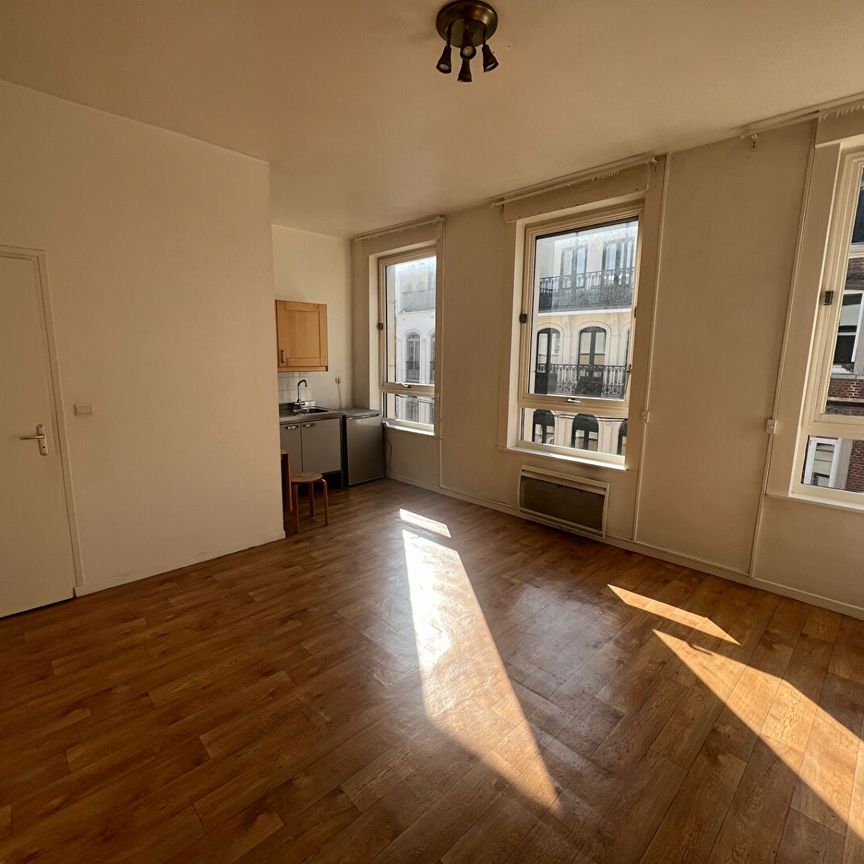 Location Appartement 1 pièce 22m² LILLE 59000 - Photo 1