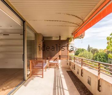 Alquiler de piso en Calle de la Dalia - Photo 3