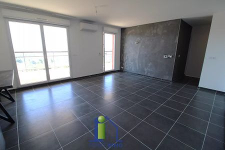 Location Appartement 3 pièces 63m² MARSEILLE 13ème - Photo 2