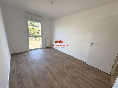 AUBERGENVILLE - Photo 4