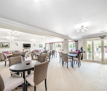Rothesay Lodge, Highcliffe, Christchurch - Photo 2