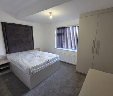 1 bedroom house of multiple occupation to rent - Photo 6