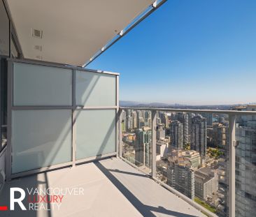 Condo in Downtown Vancouver, BC - Photo 1