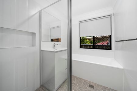 43A Bowerman Place, Cherrybrook NSW 2126 - House For Rent | Domain - Photo 5