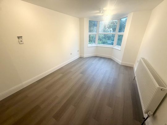3 bedroom flat to rent - Photo 1