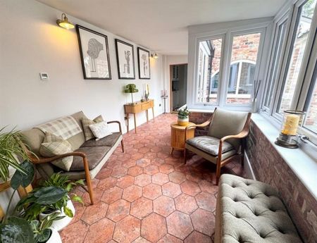 3 Bedroom Detached To Let - Photo 3