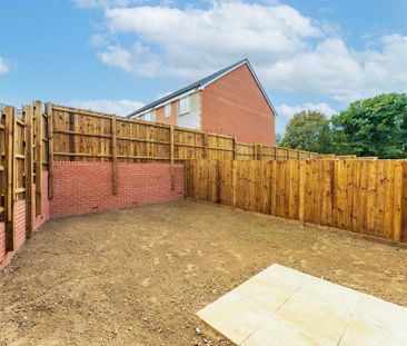 3 bedroom semi-detached house to rent - Photo 5