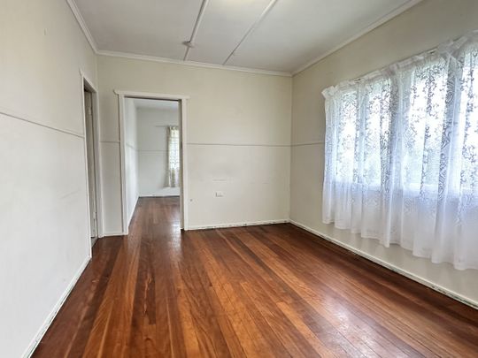 Convenient one bedroom flat in vibrant Newmarket! - Photo 1