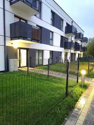 2-pokojowe mieszkanie z ogródkiem, Małe Błonia. - Photo 1