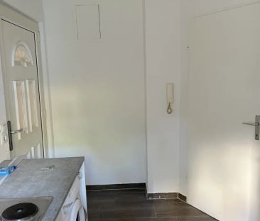 Ruhige 1,5-Zimmer Wohnung mit Blick in den grünen Innenhof - Foto 3