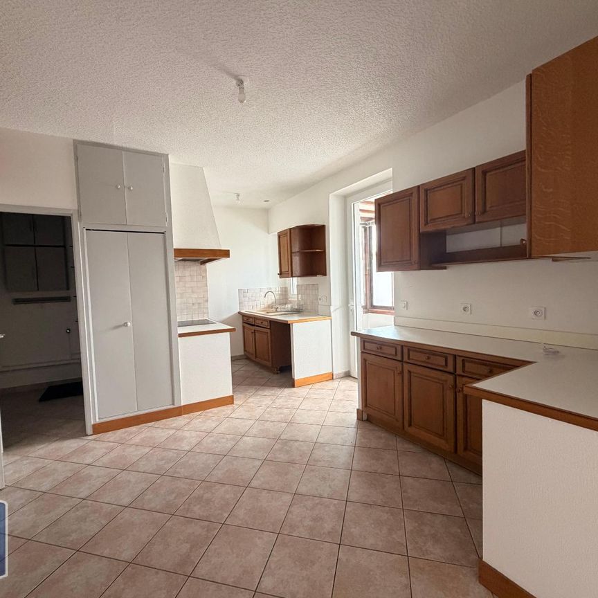 Location Maison 4 pièces 85m² MIRIBEL 01700 - Photo 1