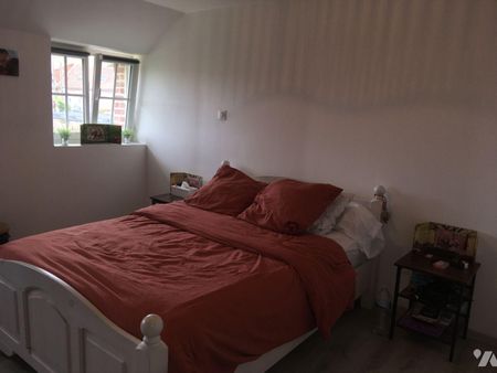 Belle maison familiale entièrement rénovée et remise au confort actuel, avec garage, dépendance... - Photo 5