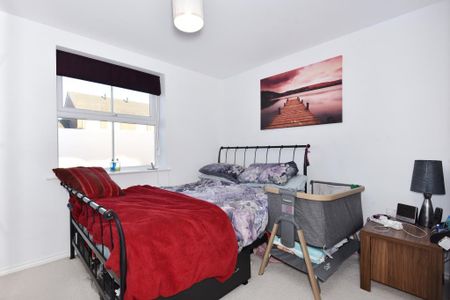 2 bedroom apartment to rent - Photo 3