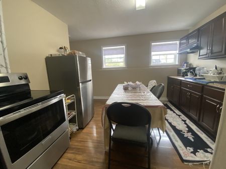 515 Nine Mile Drive – 1 BED 1 BATH BEDFORD APARTMENT ALL UTILITIES INCLUDED W/ PARKING AND LAUNDRY - Photo 2