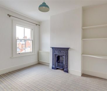 2 bedroom terraced house to rent - Photo 4