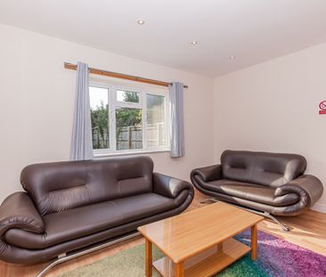 Headington Road, Oxford - Photo 1