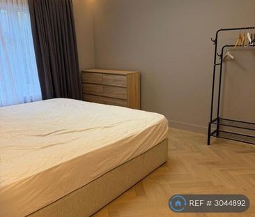 4 bedroom semi-detached house to rent - Photo 4