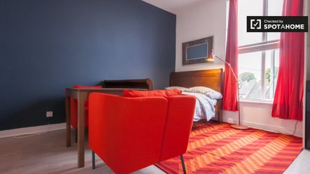 Practical studio flat to rent in Rathgar, Dublin - Photo 3