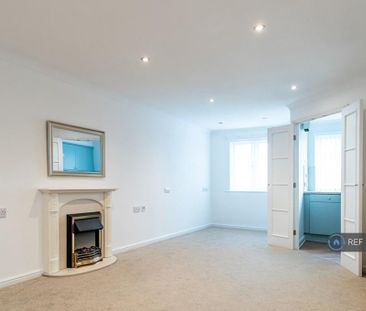 1 bedroom flat to rent - Photo 2