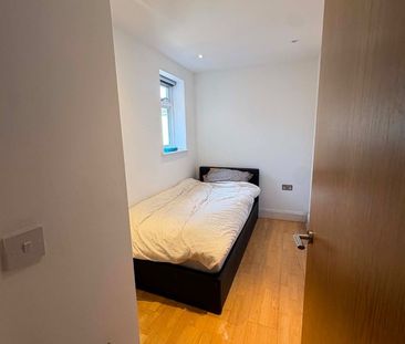 2 Bed Flat, Long Lane, N3 - Photo 4