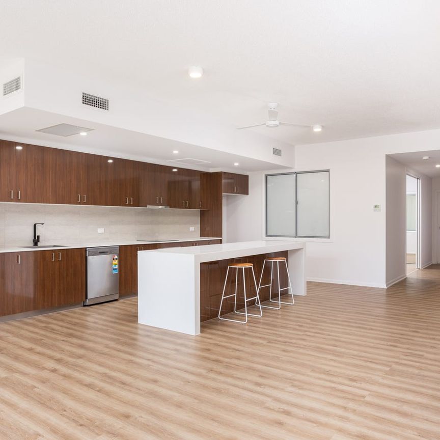 LARGE one bedroom - MUST SEE! - Photo 1