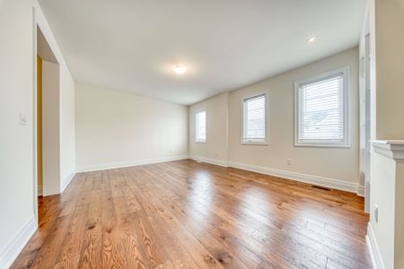 For Lease - 51 Bridgepointe Court, Aurora, Ontario - Photo 3