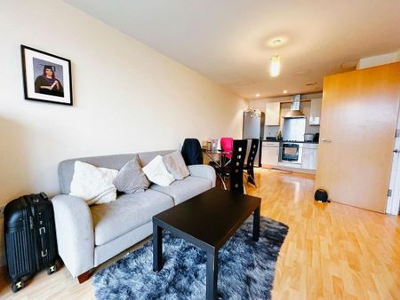 1 bedroom flat to rent - Photo 2
