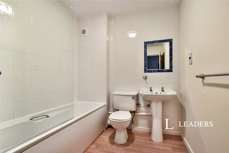 2 bedroom apartment to rent Constance Gardens, Salford, Greater Manchester, M5 - Photo 4