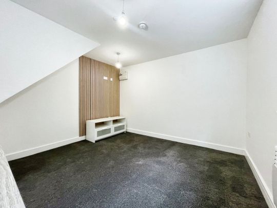 Cowbridge Road East, CARDIFF - Photo 1