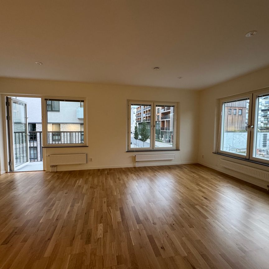 Jaktfalksgatan, Stockholm - Photo 1