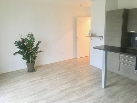 Location Appartement 2 pièces 43m² CLAYE SOUILLY 77410 - Photo 5