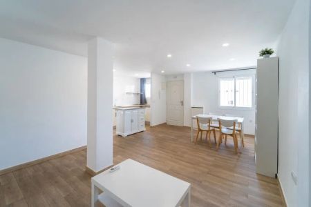 Alquiler de piso en Calle Pelayo, 2 - Photo 2