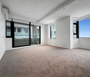 Newly Renovated ** The Connaught** - Photo 2