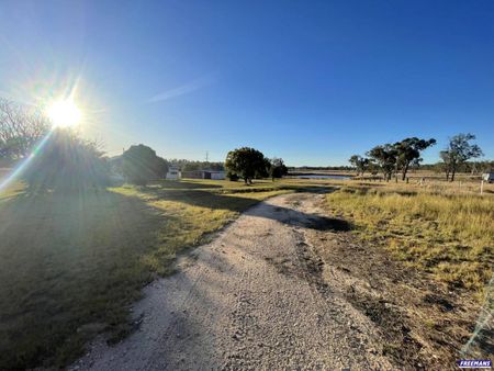 Large Home on 20 Acres - Photo 3