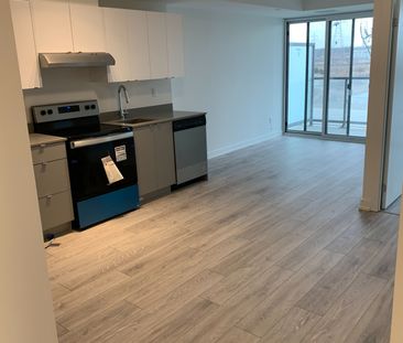 For Lease - 3200 Dakota Common Unit# B307, Burlington, Ontario - Photo 3