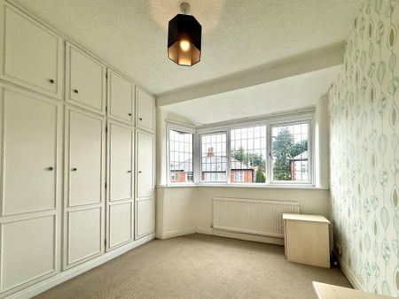 3 bedroom semi-detached house to rent - Photo 5